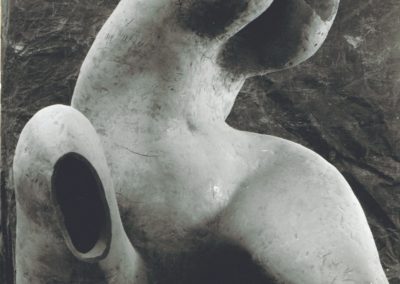 Karl-Henning Seemann: Hockende (Torso)
